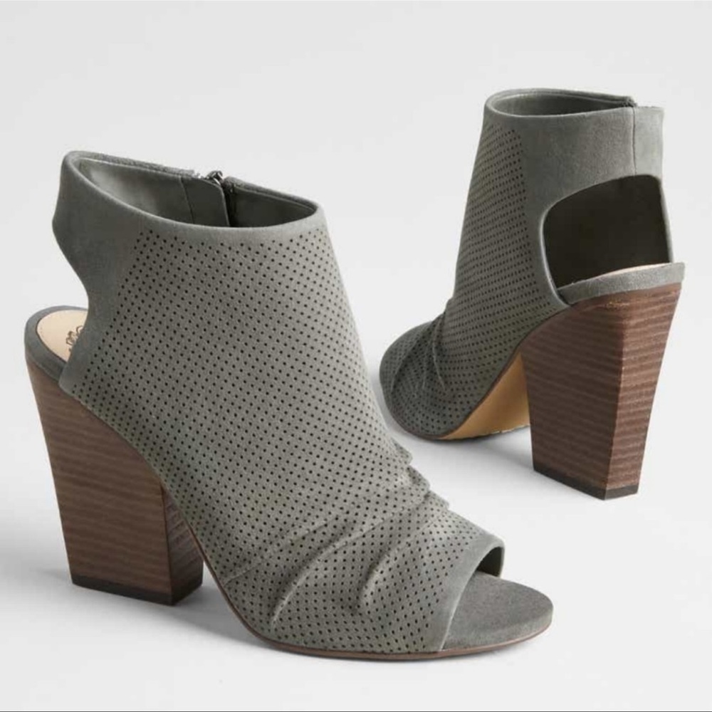 Vince Camuto Kentvi